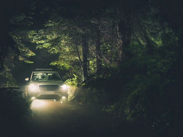 A Guide to Safe Nighttime Driving as Fall Approaches